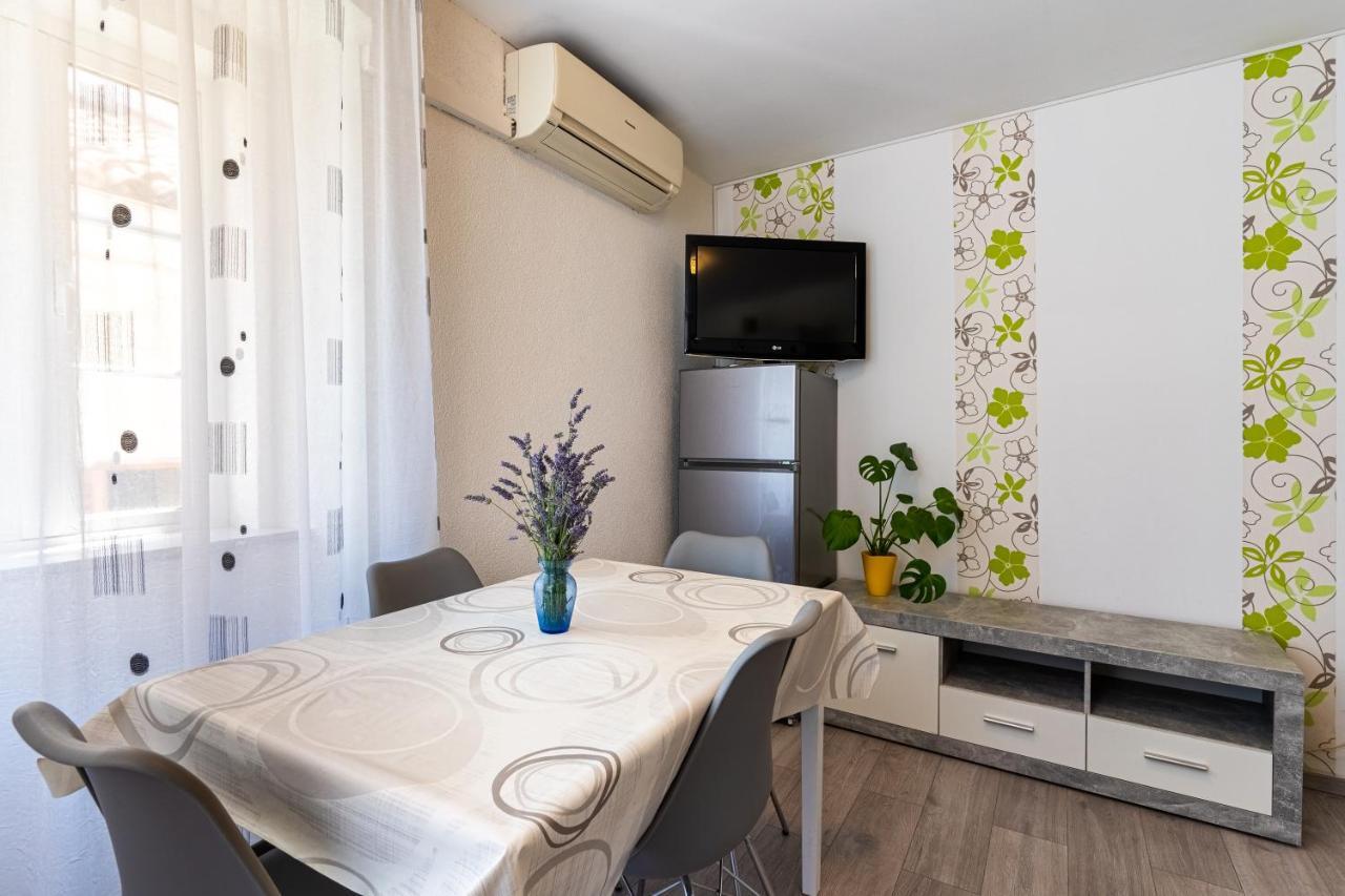 Apartman Antonija Cres Esterno foto